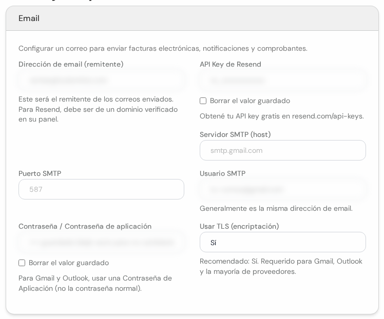 Cuadro Email con remitente, API Key de Resend, servidor SMTP, puerto, usuario, contraseña y TLS, con los datos tapados